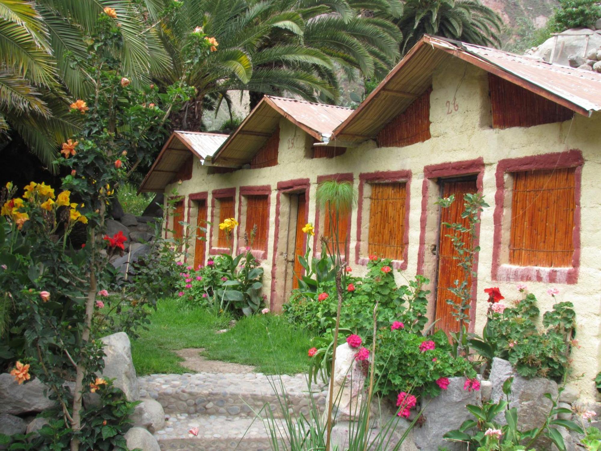 Paraiso Las Palmeras Lodge Кабанаконде Екстериор снимка